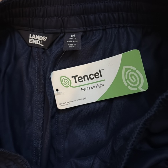 Lands’ End High Rise Drawstring 5" TENCEL™ Fiber Shorts medium 10-12 navy blue - Picture 4 of 8